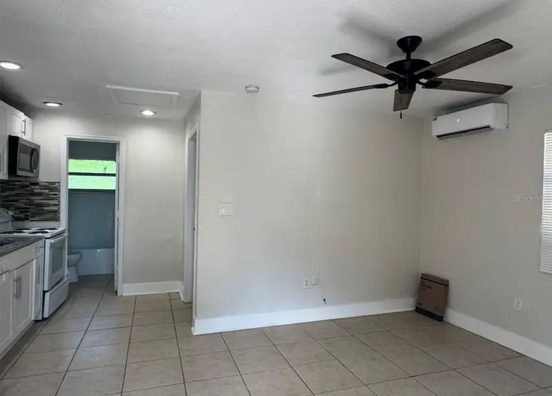 10022 N Lantana Ave #A, FL