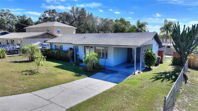 221 Dorothy St, FL