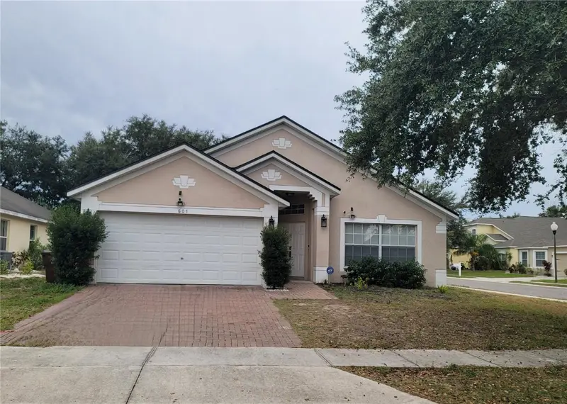 601 Astor Dr, FL