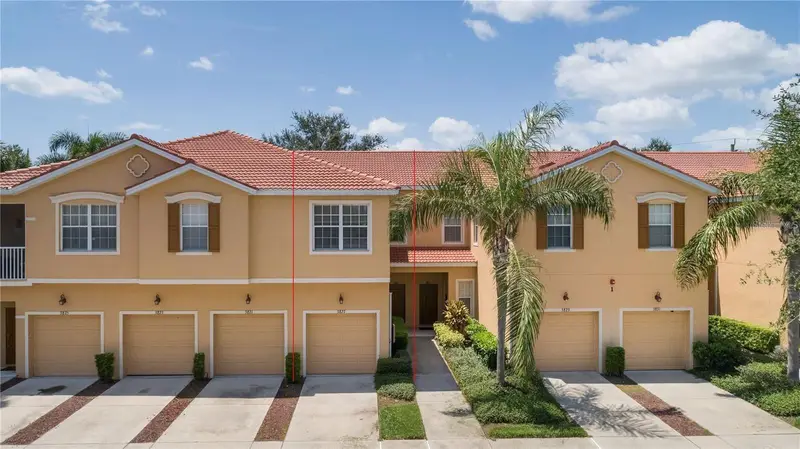 3827 Parkridge Cir #1-102, FL