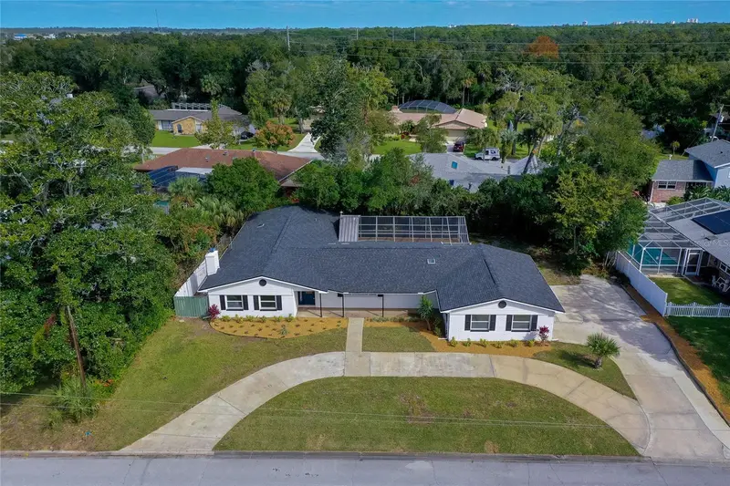 71 N St Andrews Dr, FL