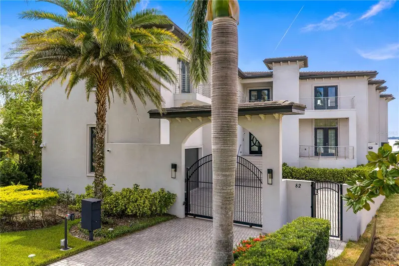 82 Martinique Ave, FL