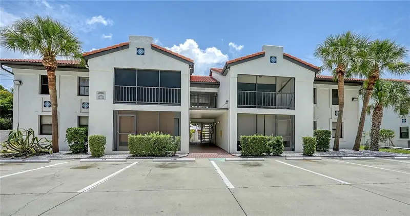 631 N Orange Ave #208, FL