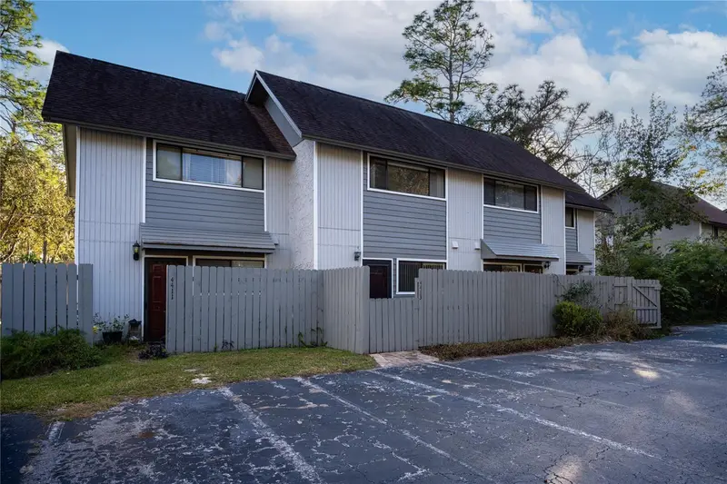4415 Nw 41st Pl, FL
