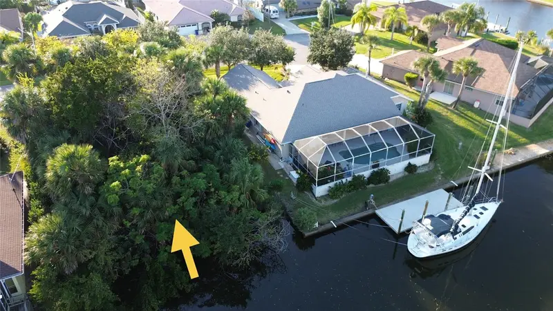 4 Crow Ct, FL