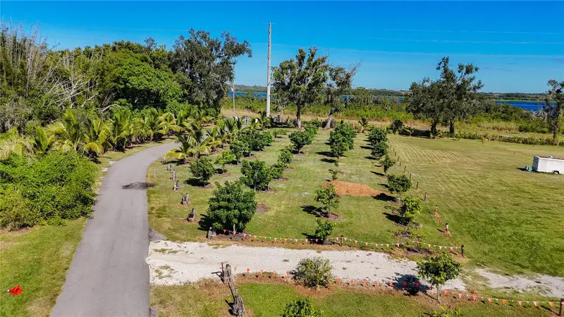 21552 E State Road 64, FL