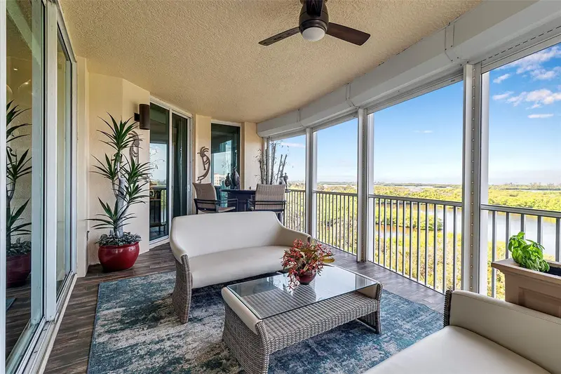 385 N Point Rd #704, FL