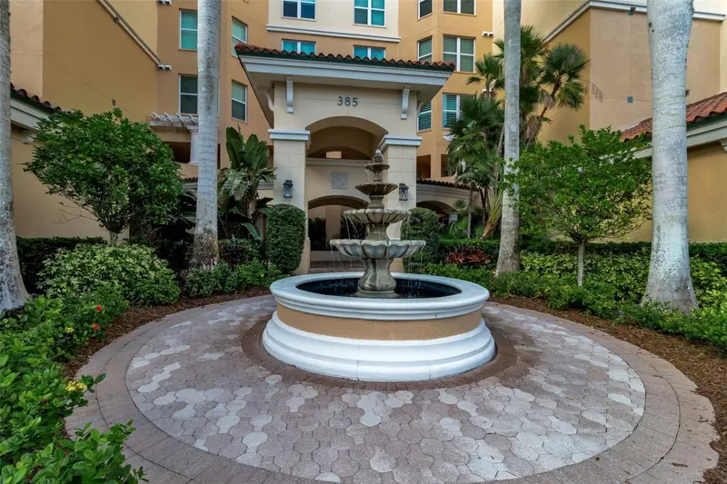 385 N Point Rd #704, FL