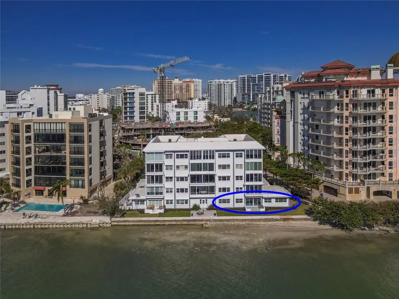 400 Golden Gate Pt #11, FL