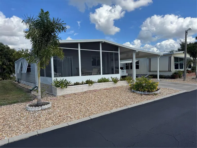 9 Lafitte Dr, FL