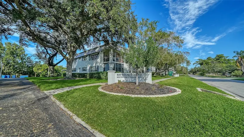 1701 Southwood St #1701, FL