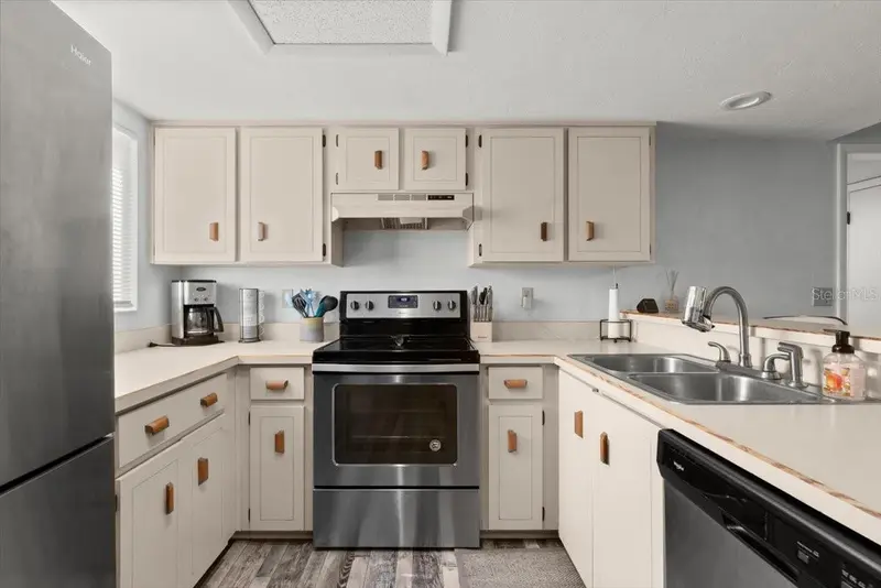 102 Bob White Ct #102c, FL