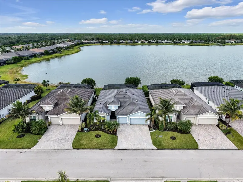 16391 Bonita Landing Cir, FL