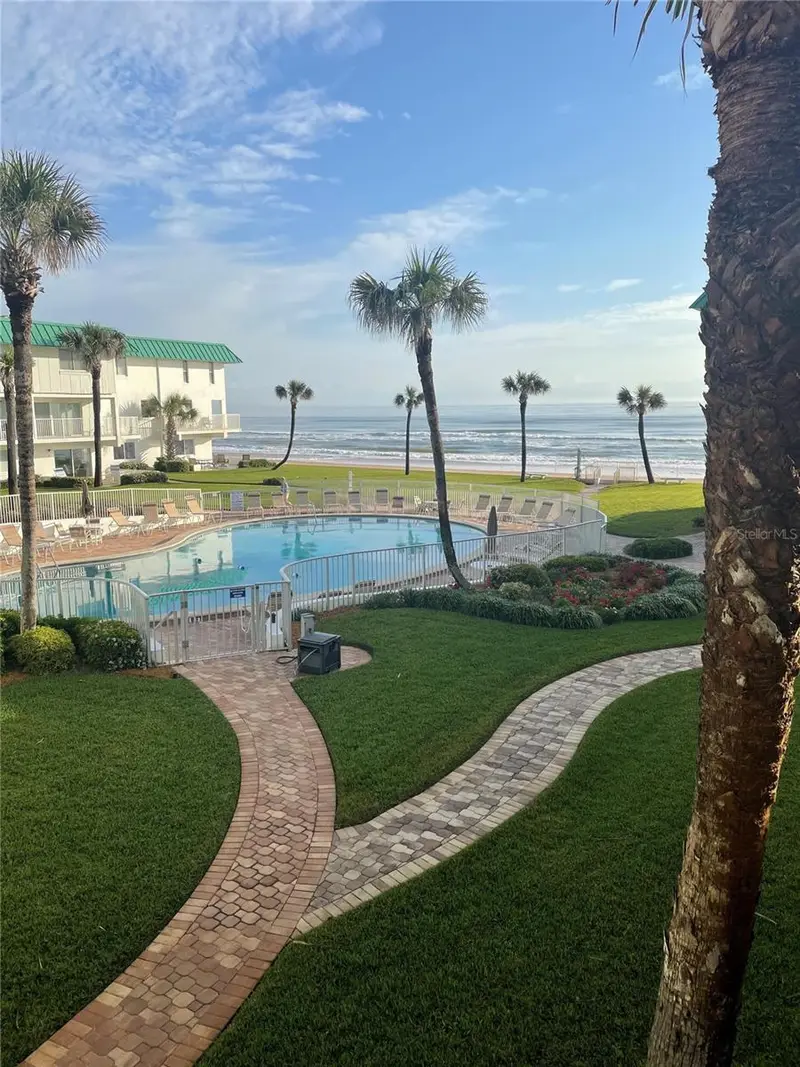 815 Ocean Shore Blvd #5b, FL