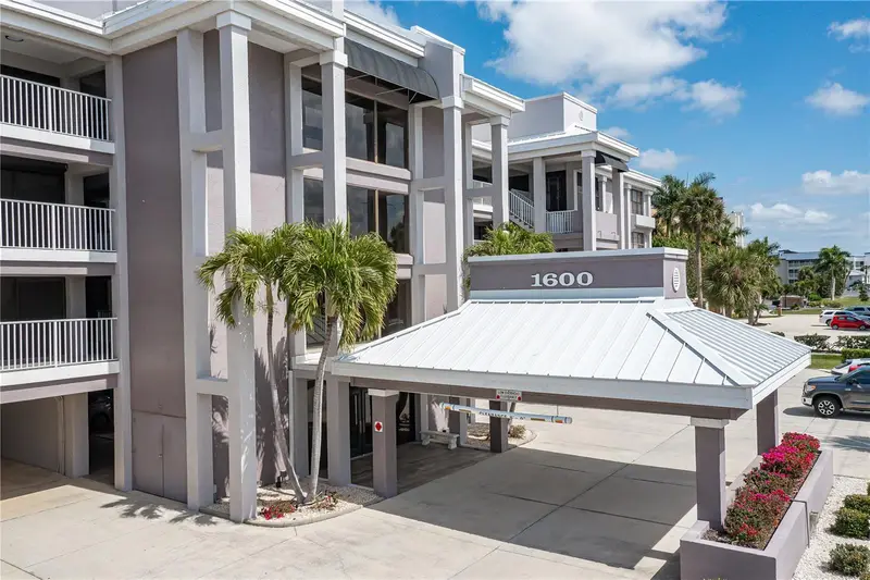 1600 W Marion Ave #234, FL