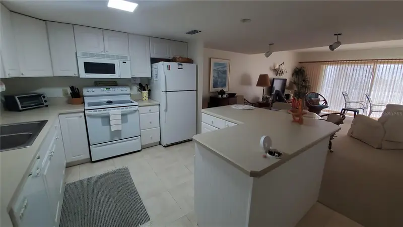 815 Ocean Shore Blvd #6b, FL