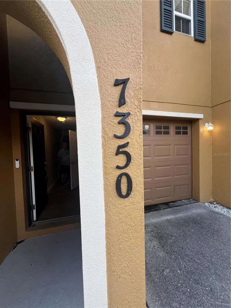 7350 Black Walnut Way, FL