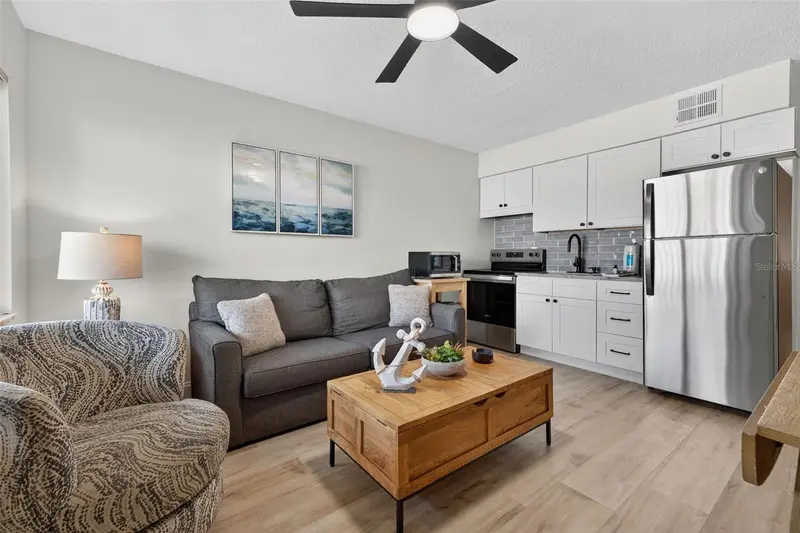 14251 Gulf Blvd #5, FL