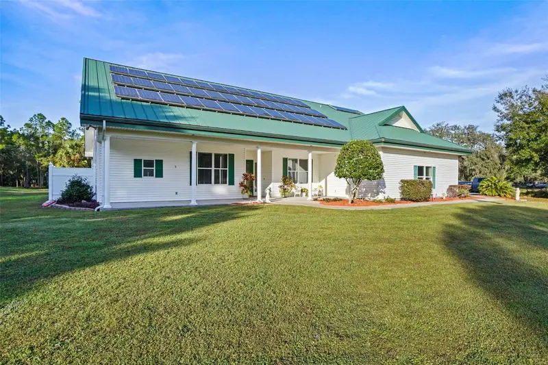 2216 N County Road 426, FL