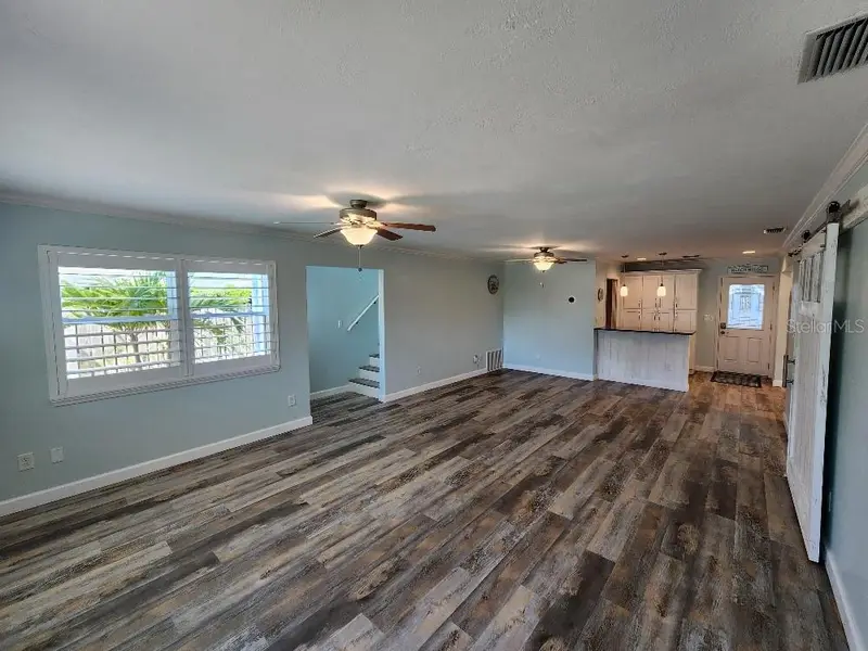 110 Surf St, FL