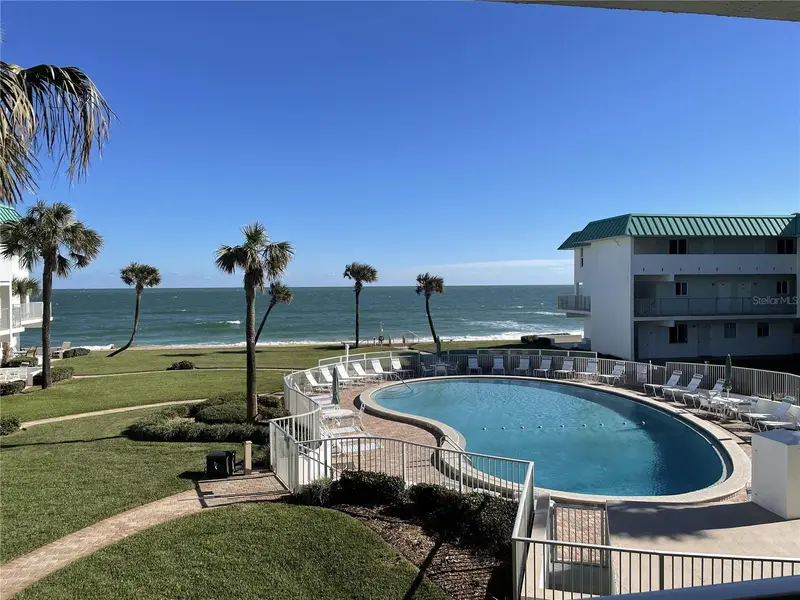 815 Ocean Shore Blvd #7b, FL