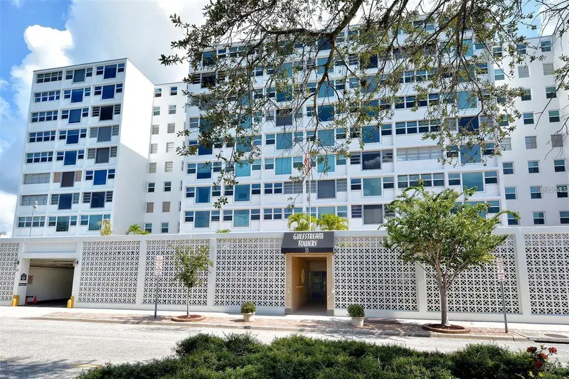 33 S Gulfstream Ave #307, FL