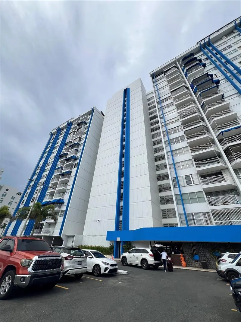 5349 Isla Verde Avenue #402, PR