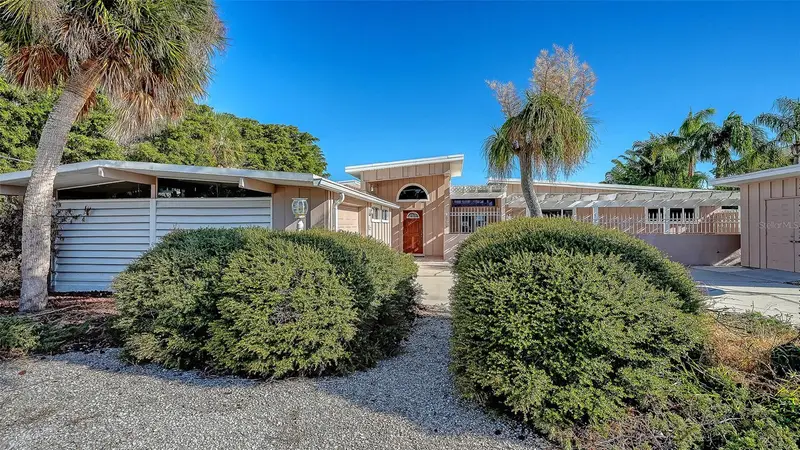 355 S Shore Dr, FL