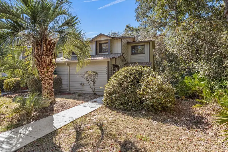 7018 Nw 52nd Ter, FL