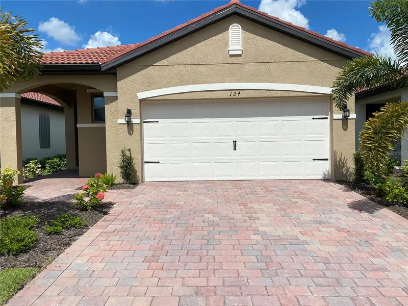 124 Soliera St, FL
