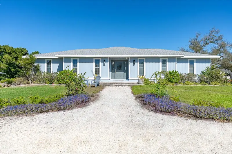 320 Anchor Row, FL
