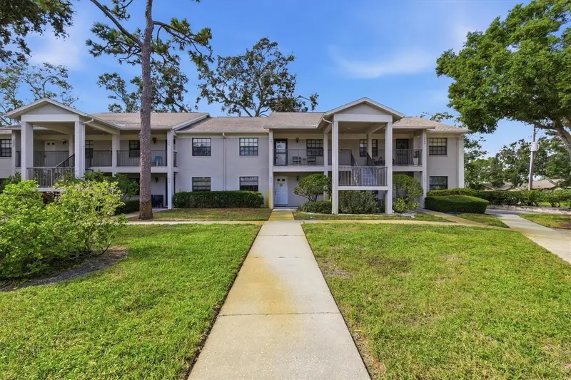 2178 Elm St #1007, FL