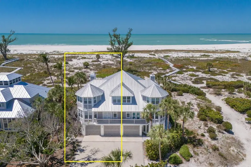 17 Seawatch Dr, FL