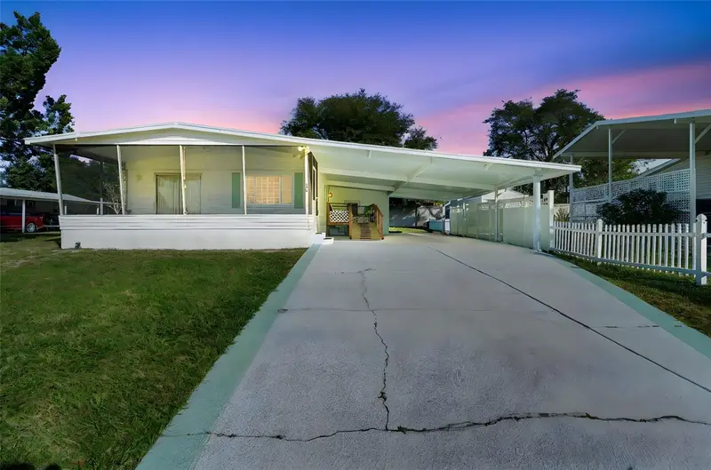 105 Florence Blvd, FL
