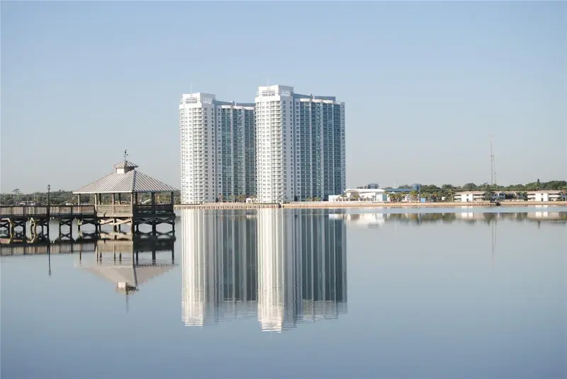 231 Riverside Dr #102, FL