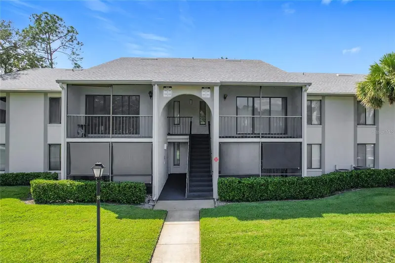 1512 S Pine Ridge Cir, FL
