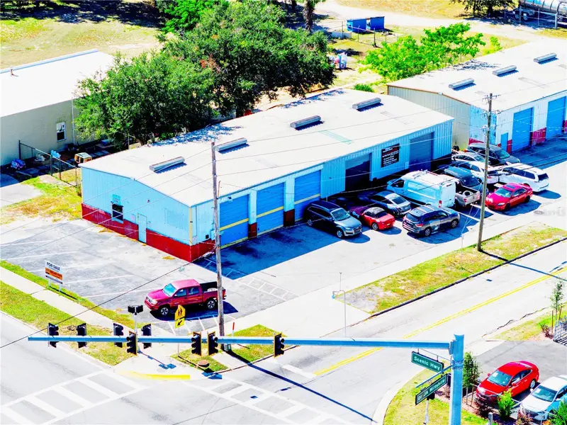 194 Dr J A Wiltshire Avenue, FL