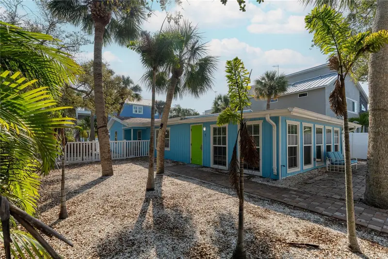 604 Avenida De Mayo, FL