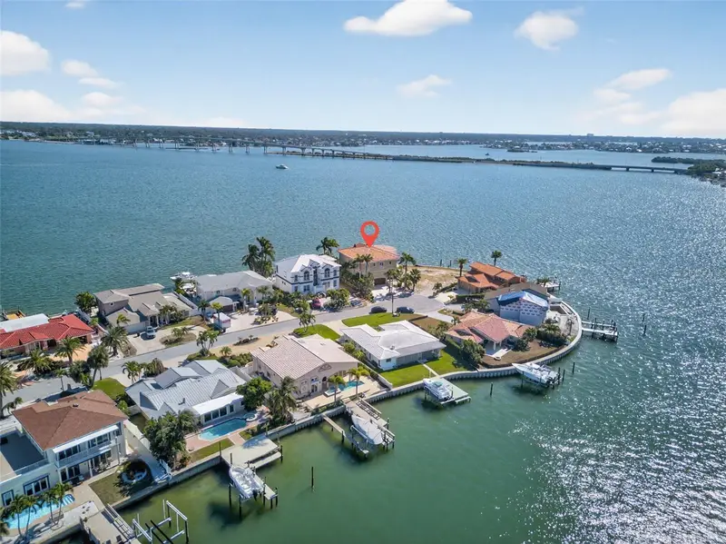 2165 Louisa Dr, FL