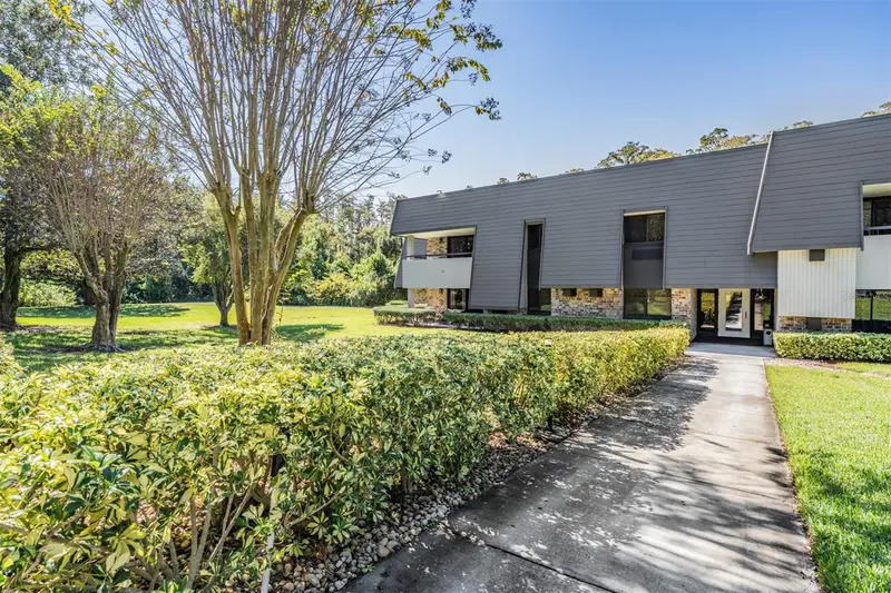 36750 Us Highway 19 N #6-214, FL