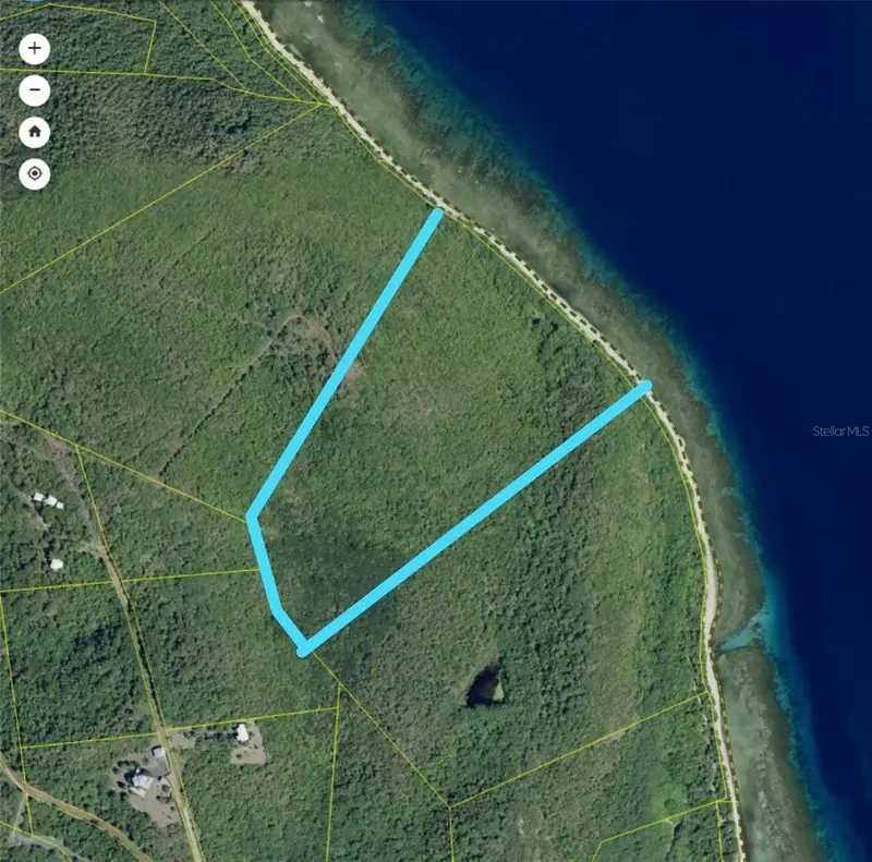 250 Zoni Playa Larga, PR