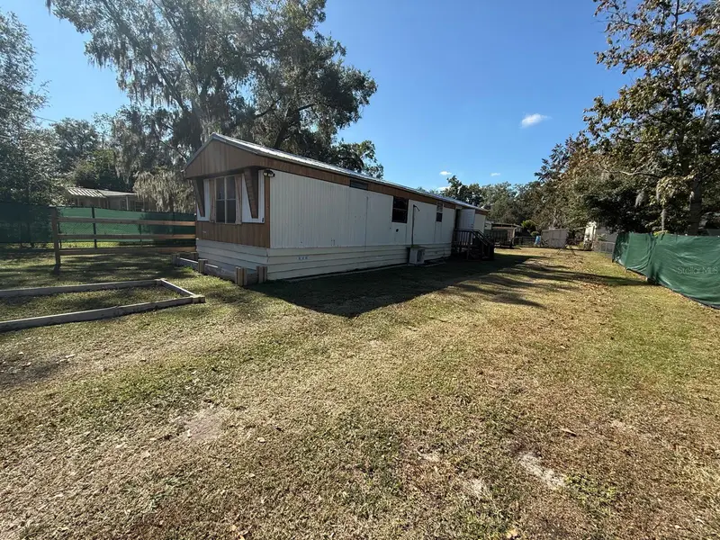 836 Cr 481w, FL