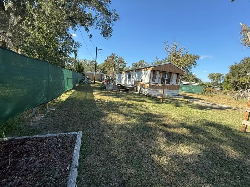 836 Cr 481w, FL