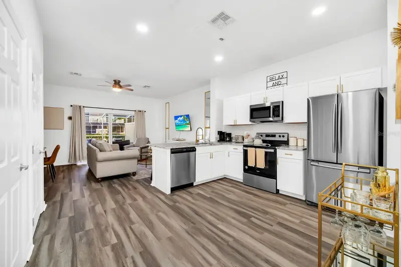 1545 Still Dr, FL