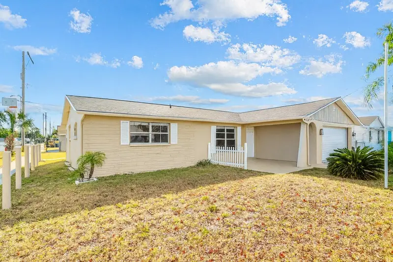 6450 Tralee Ave, FL