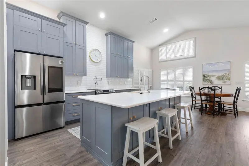 2 Gleneagles Pl, FL