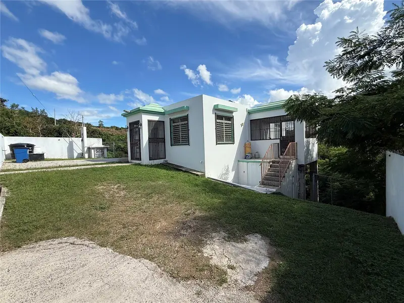 Carr 411 Km 0.20 Bo. Calvache, PR