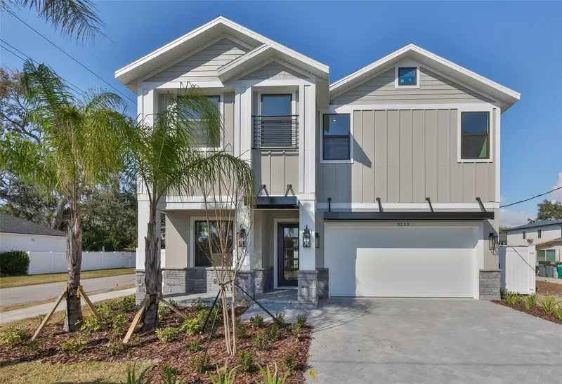 3223 W Paxton Ave, FL