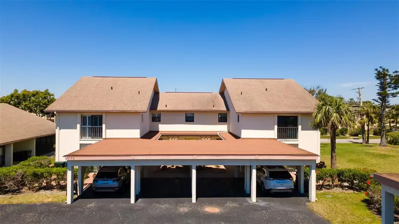 1770 Lake Pl #1770d, FL