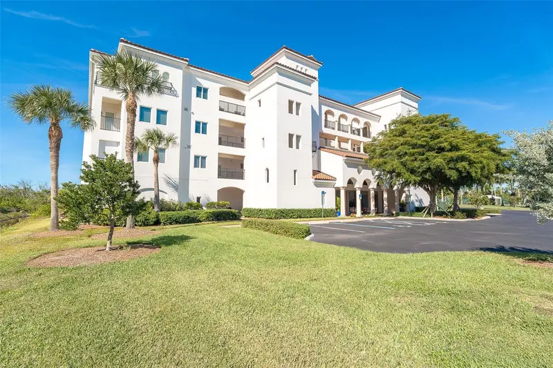 11220 Hacienda Del Mar Blvd #203, FL